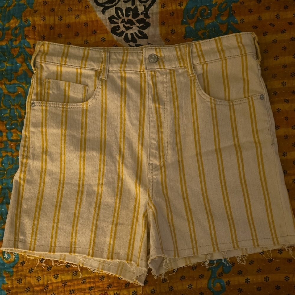 NWT Pilcro Yellow Striped Women's Shorts